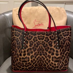 🎁NWT Christian Louboutin leopard tote🎁